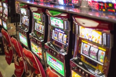 bos kepritogel mobile app interface showing live-dealer tables and sportsbook markets